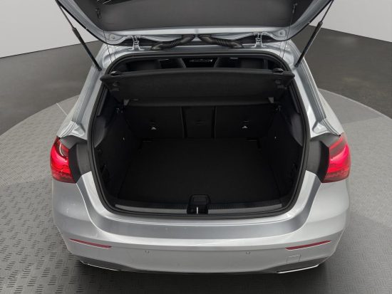 MERCEDES-BENZA 220 AMG Line 4m - Image 9