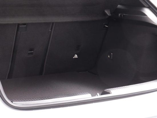 MERCEDES-BENZA 200 Night Star AMG Line - Image 8