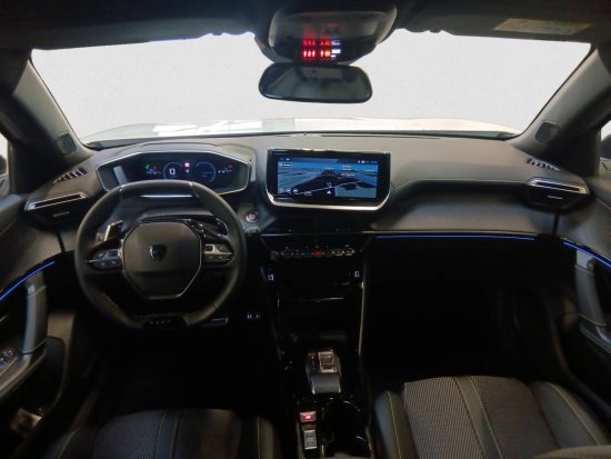 Peugeot 2008 - Image 6